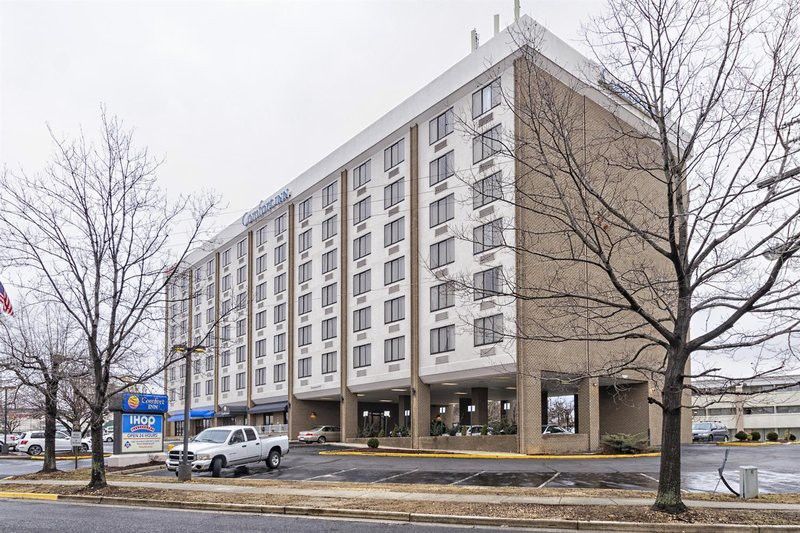 Fairfield Inn & Suites By Marriott Alexandria West/Mark Center Εξωτερικό φωτογραφία